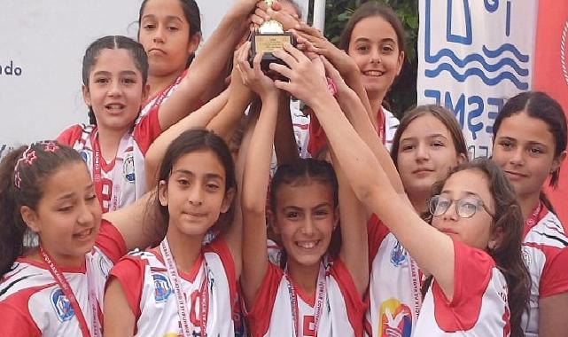 Bu yıl 17.si düzenlenen Yarımada Spor Oyunlarına katılan Efes Selçuklu sporcular, çeşitli derecelerde ödül alarak madalya ve kupalarla ilçeye döndüler.